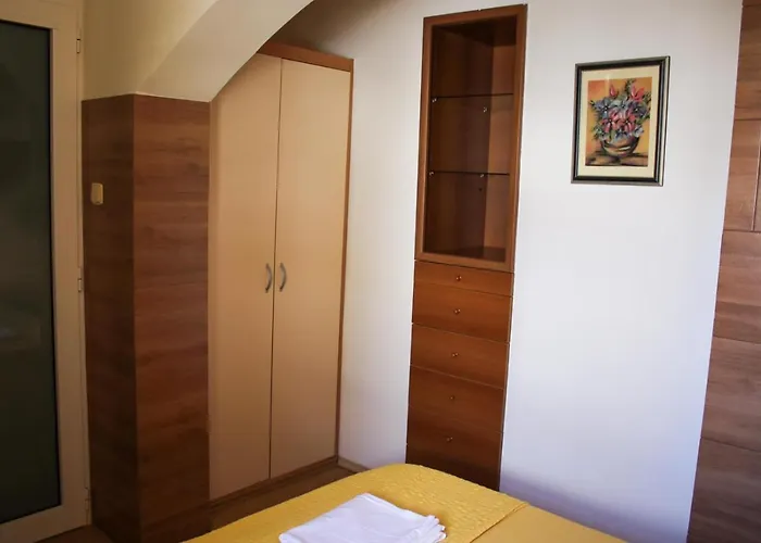 Markov דירה זאדאר